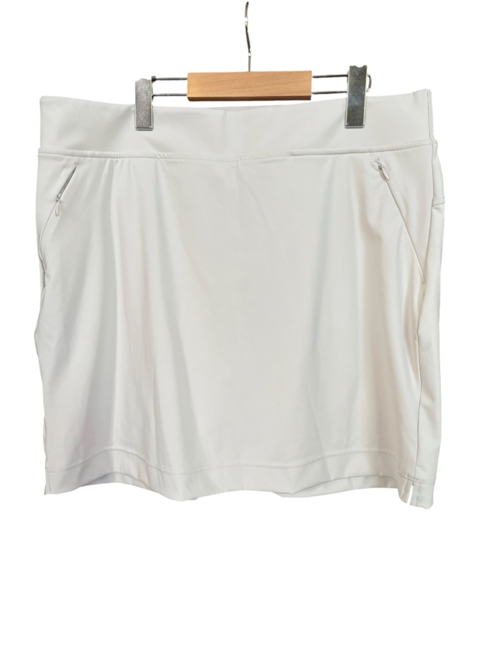 NWT 32 Degrees Beige Athleisure Activewear Casual Zipper Pockets Skort SZ L